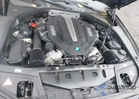 2013 BMW 550I xDrive z USA, uszkodzony, nr VIN WBAFU9C54DDY70324